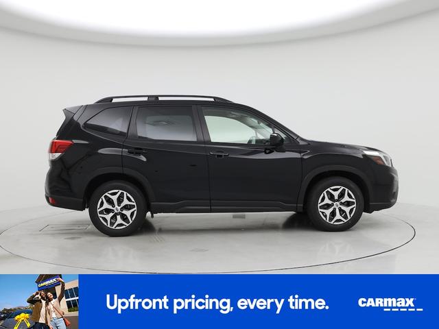 Photo of 2021 Black Subaru Forester