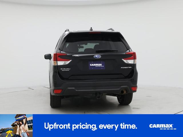 Photo of 2021 Black Subaru Forester