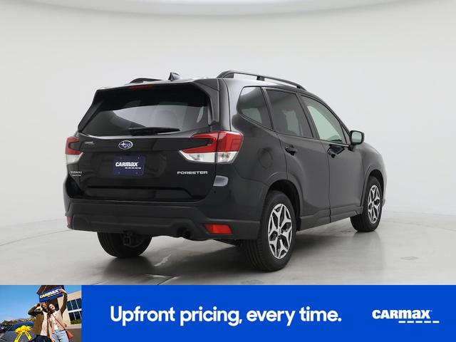 Photo of 2021 Black Subaru Forester