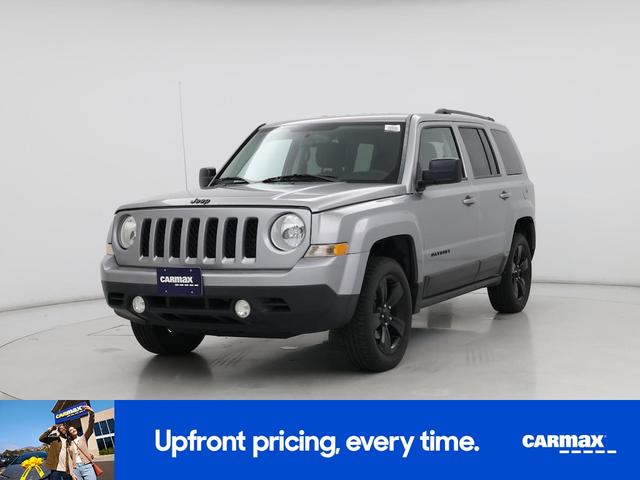 Photo of 2015 Gray Jeep Patriot