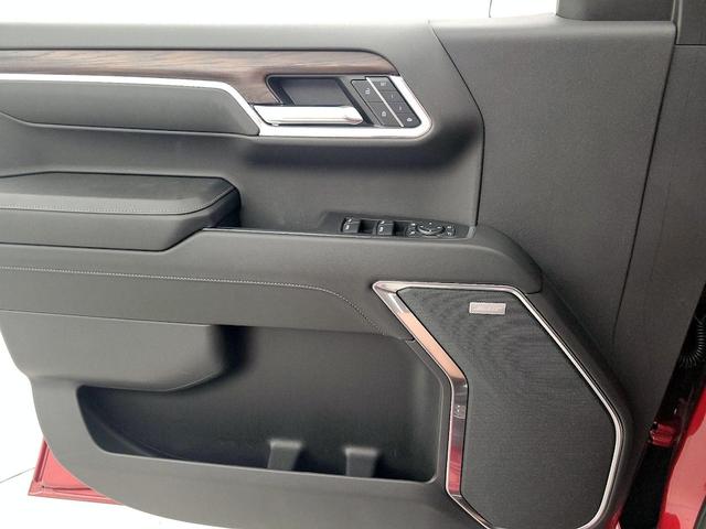 Photo of 2024 Red GMC Sierra 1500