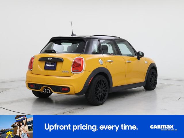 Photo of 2015 Orange MINI Hardtop