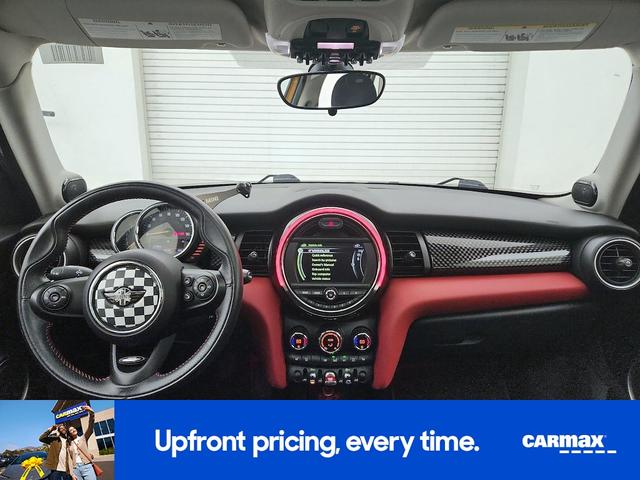 Photo of 2015 Orange MINI Hardtop