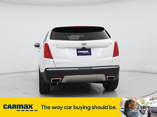Photo of 2018 White Cadillac XT5