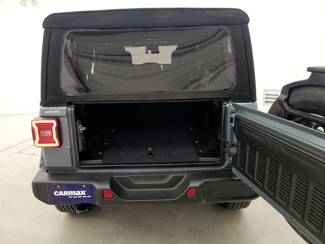 Photo of 2024 Gray Jeep Wrangler