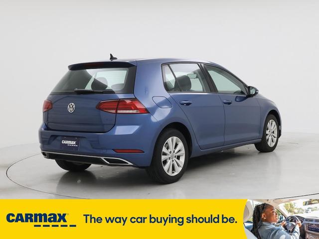 Photo of 2018 Blue Volkswagen Golf