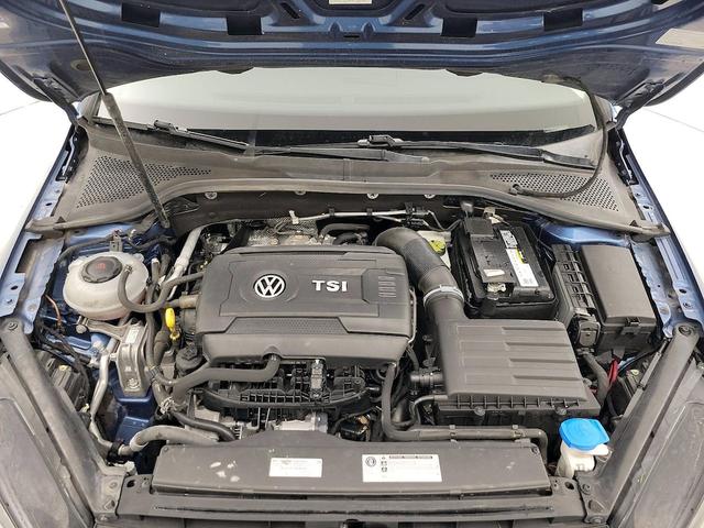 Photo of 2018 Blue Volkswagen Golf