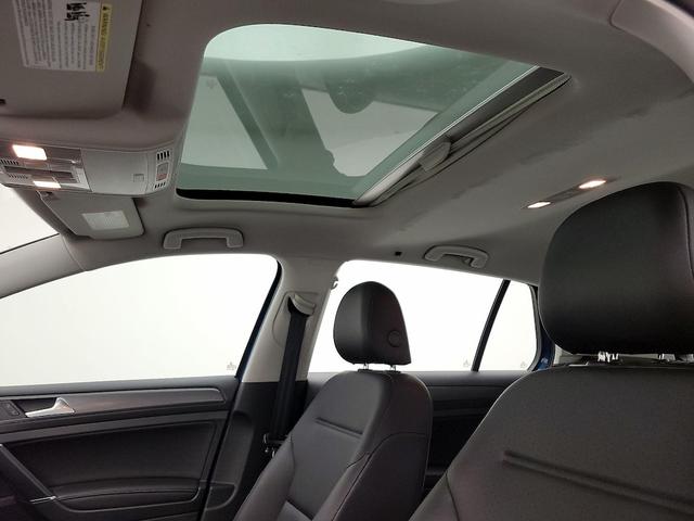 Photo of 2018 Blue Volkswagen Golf