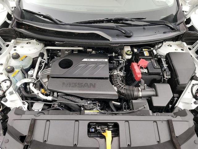 Photo of 2023 White Nissan Rogue