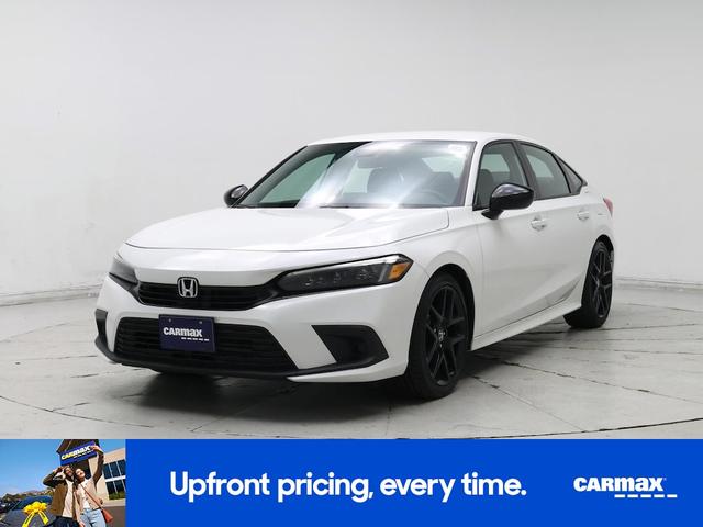 Photo of 2024 White Honda Civic