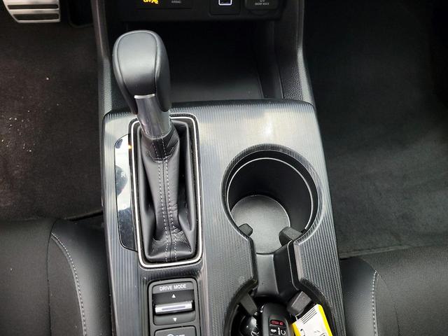 Photo of 2024 White Honda Civic