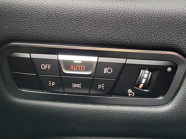 Photo of 2023 White BMW X5