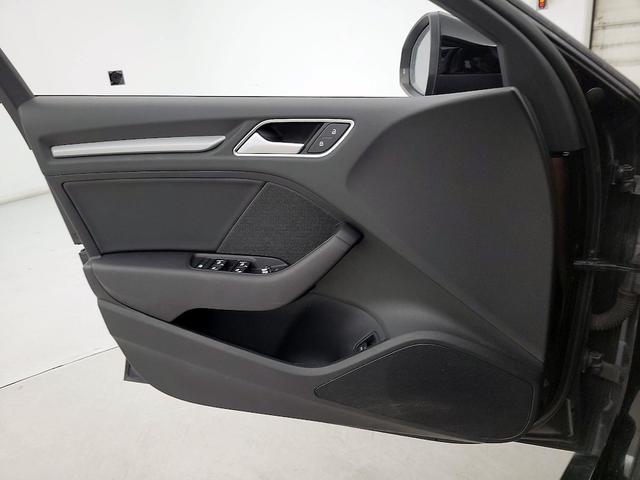 Photo of 2017 Black Audi A3