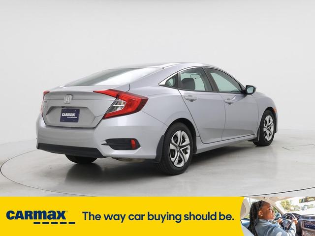 Photo of 2018 Silver Honda Civic