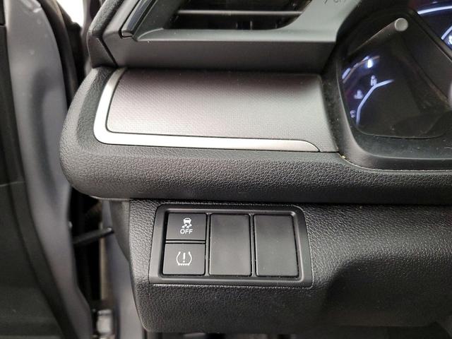 Photo of 2018 Silver Honda Civic