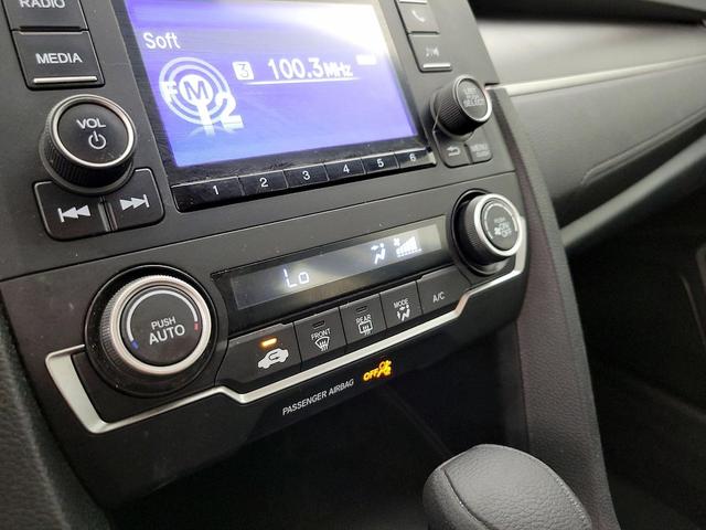 Photo of 2018 Silver Honda Civic