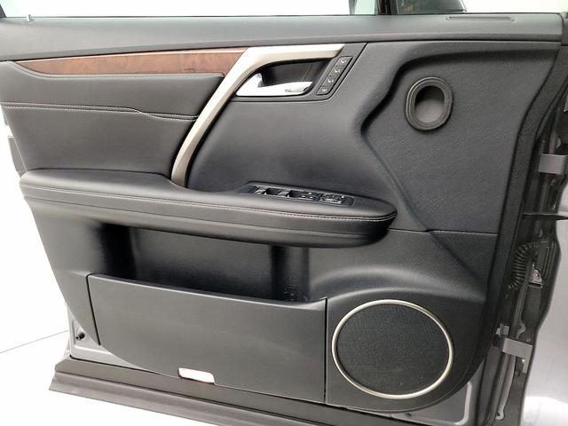 Photo of 2018 Gray Lexus RX 350