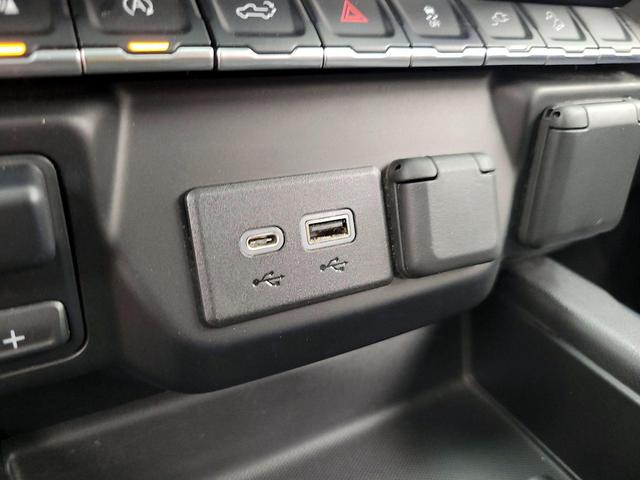 Photo of 2020 White Chevrolet Silverado 1500