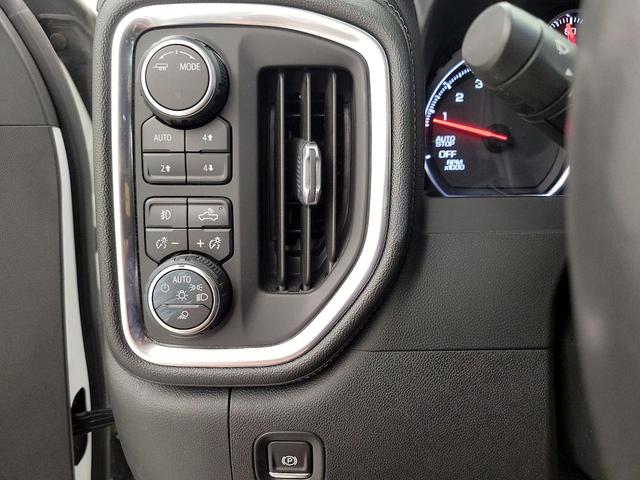 Photo of 2020 White Chevrolet Silverado 1500