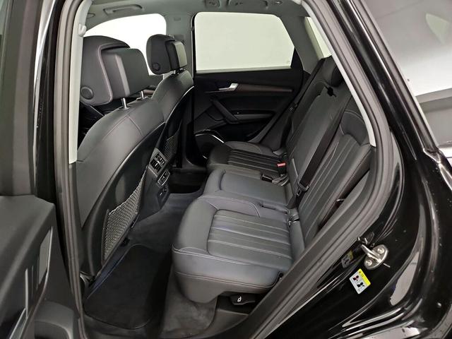 Photo of 2021 Black Audi Q5