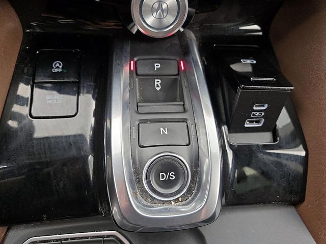 Photo of 2022 Black Acura MDX