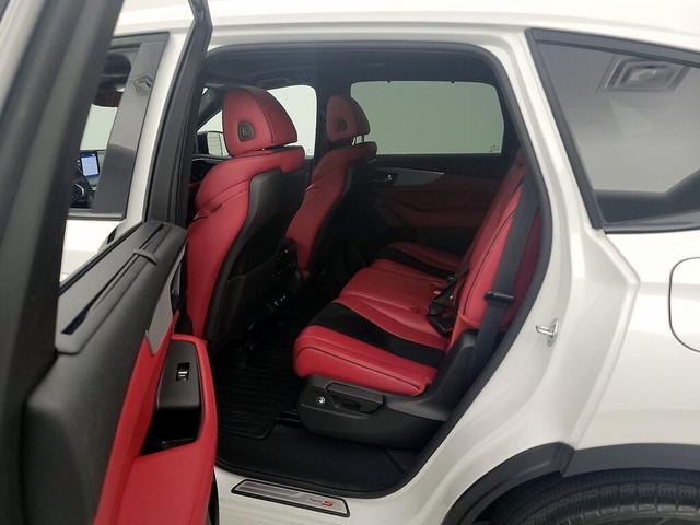 Photo of 2023 White Acura MDX