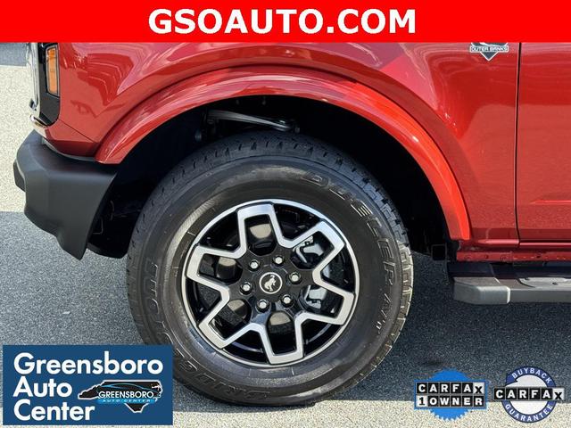 Photo of 2023 Hot Pepper Red Metallic Tinted Clearcoat Ford Bronco
