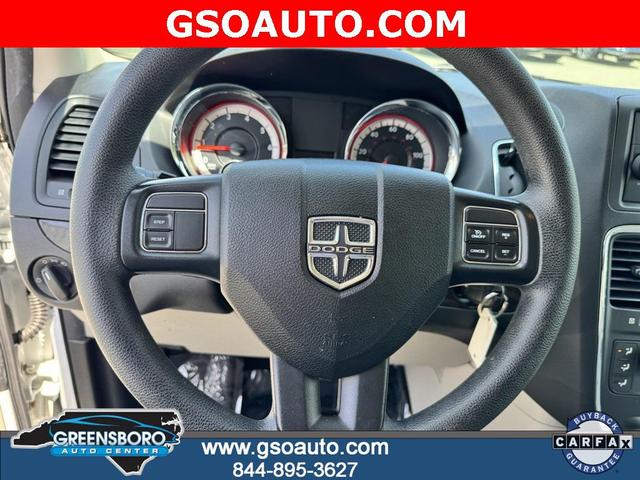 Photo of 2017 White Knuckle Clearcoat Dodge Grand Caravan