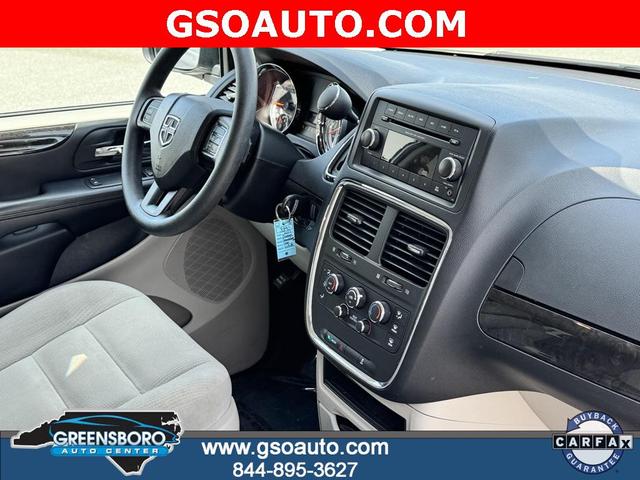 Photo of 2017 White Knuckle Clearcoat Dodge Grand Caravan