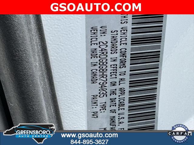 Photo of 2017 White Knuckle Clearcoat Dodge Grand Caravan