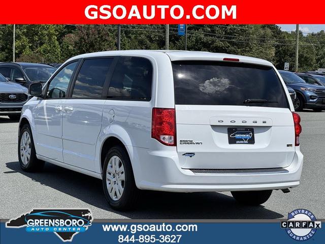 Photo of 2017 White Knuckle Clearcoat Dodge Grand Caravan