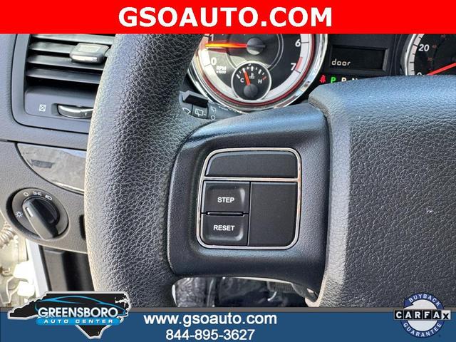 Photo of 2017 White Knuckle Clearcoat Dodge Grand Caravan