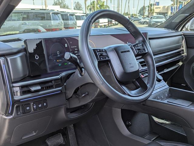 Photo of 2025 Shimmering Silver Hyundai SANTA FE HEV