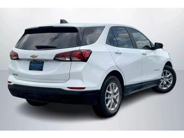 Photo of 2023 Summit White Chevrolet Equinox