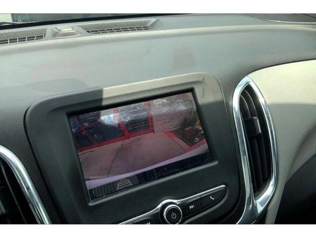 Photo of 2023 Summit White Chevrolet Equinox