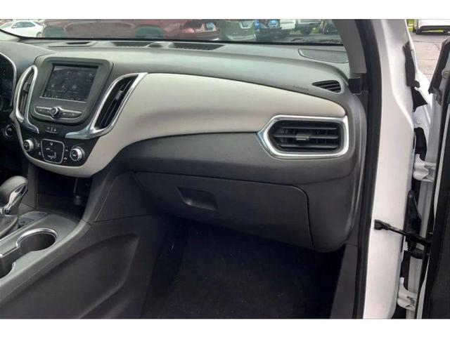 Photo of 2023 Summit White Chevrolet Equinox