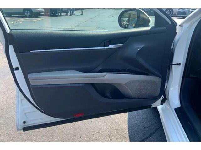 Photo of 2022 White Toyota Camry