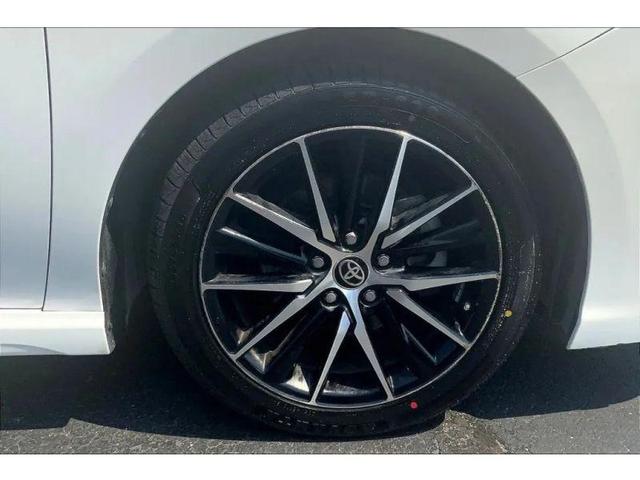 Photo of 2022 White Toyota Camry