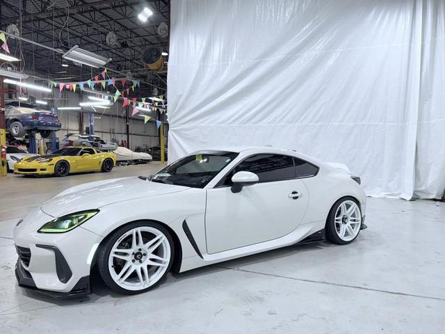Photo of 2023 WHITE Subaru BRZ