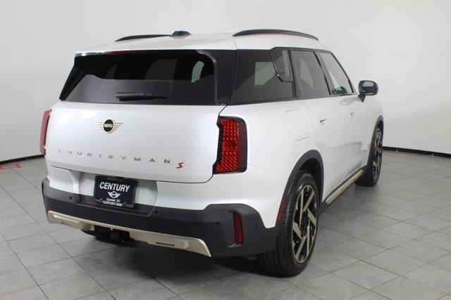 Photo of 2025 Nanuq White MINI Countryman