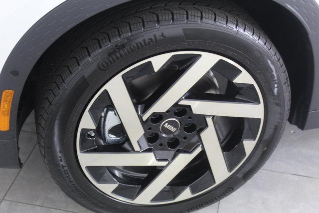Photo of 2025 Nanuq White MINI Countryman