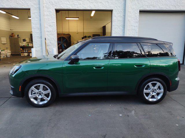 Photo of 2025 British Racing Green IV Metallic MINI Countryman