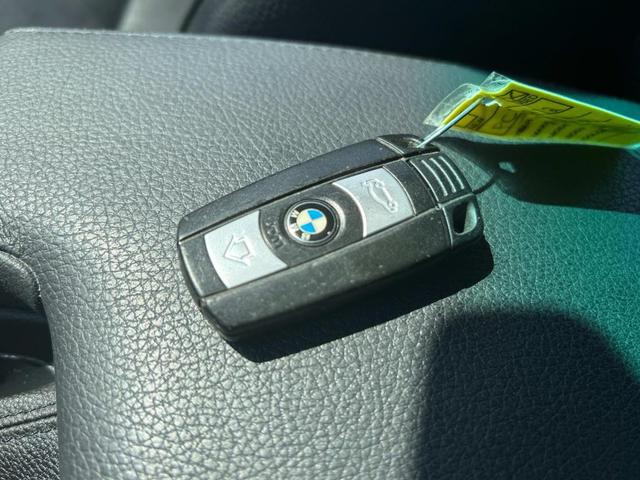 Photo of 2011 Black Sapphire Metallic BMW 328