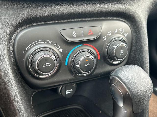 Photo of 2013 Redline 2 Coat Pearl Dodge Dart