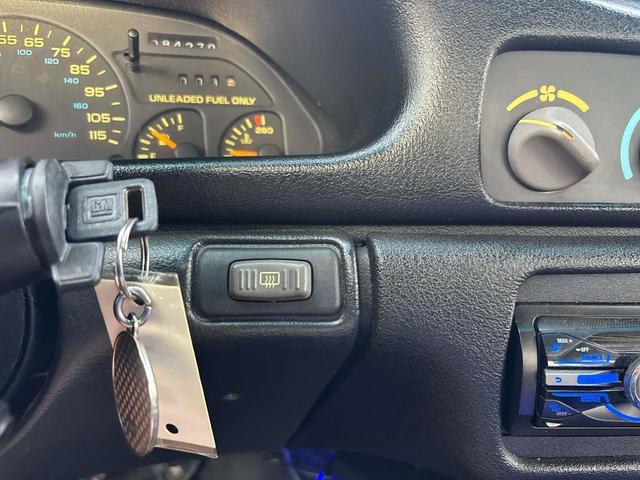 Photo of 1993 Silver Chevrolet Camaro