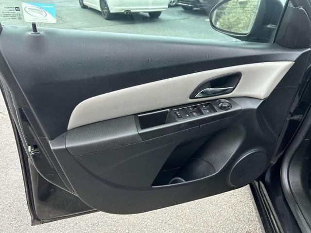 Photo of 2016 Black Granite Metallic Chevrolet Cruze Limited