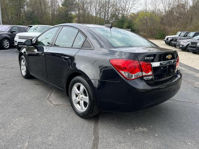 Photo of 2016 Black Granite Metallic Chevrolet Cruze Limited