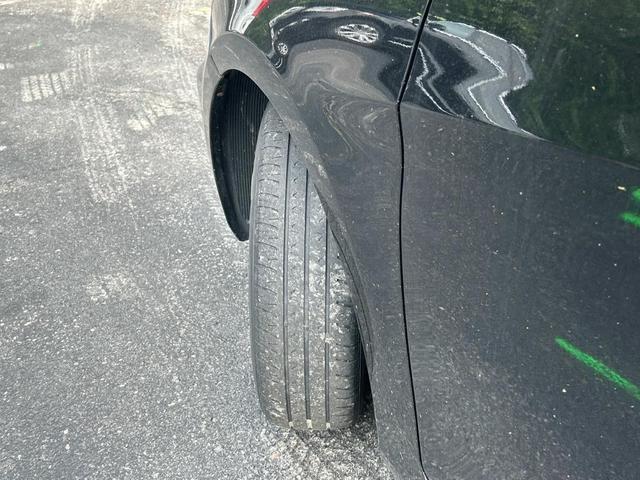 Photo of 2015 Ultra Black Pearl Hyundai Accent