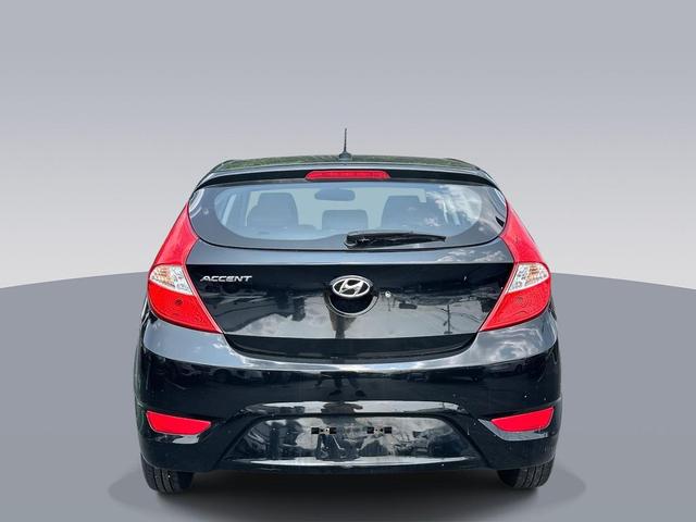 Photo of 2015 Ultra Black Pearl Hyundai Accent