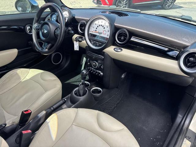 Photo of 2012 Pepper White MINI Cooper S